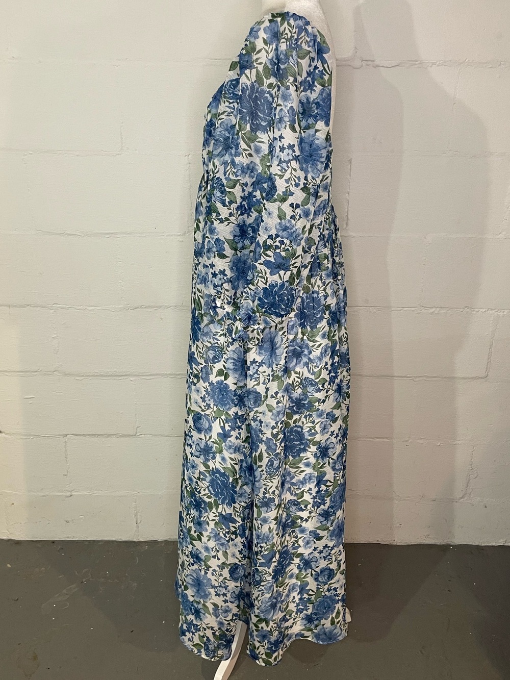 ARULA Blue & White Floral Square-Neck Maxi Dress - Picture 3 of 5
